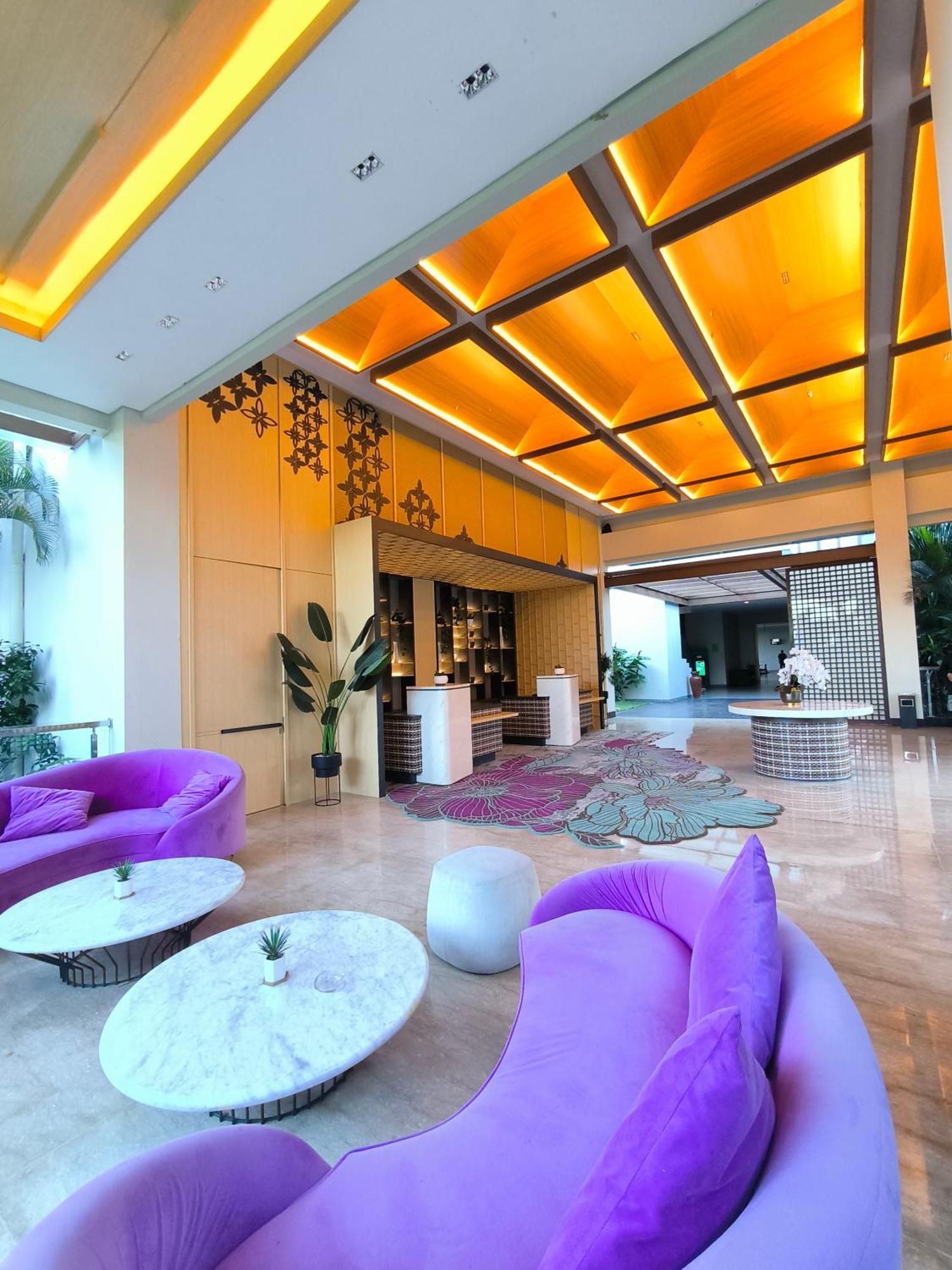 Illira Lite Praya Lombok Hotel Buitenkant foto