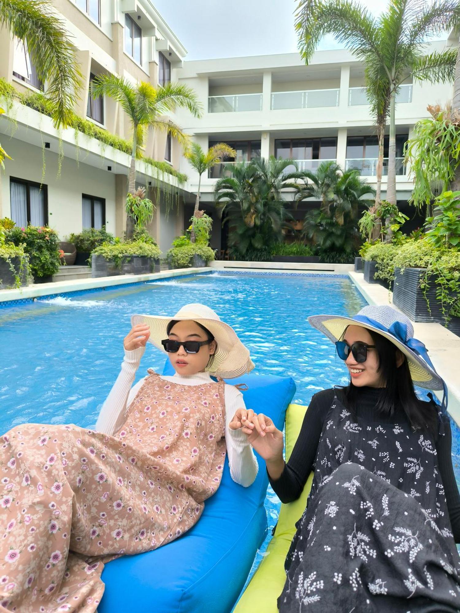 Illira Lite Praya Lombok Hotel Buitenkant foto