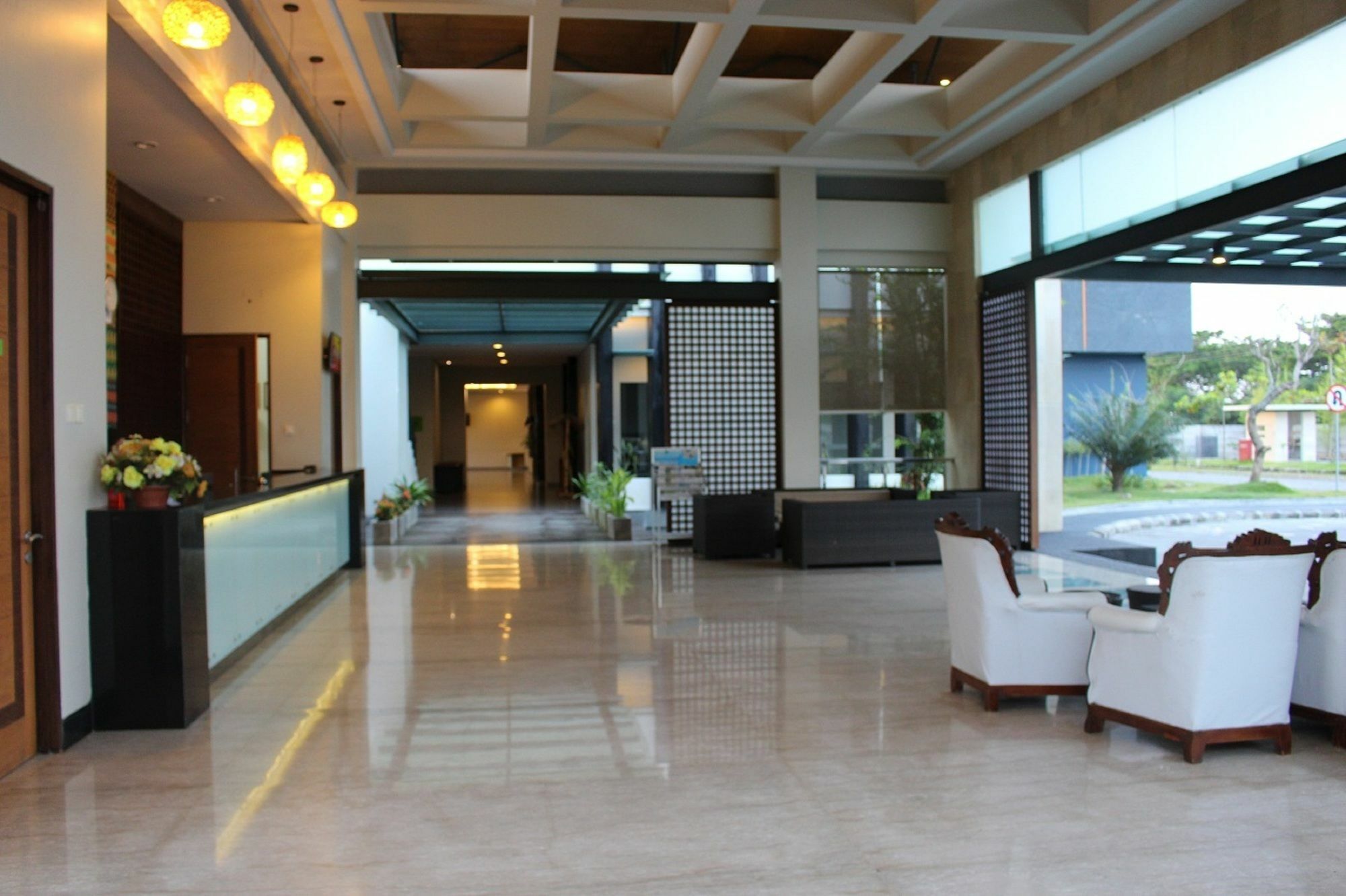 Illira Lite Praya Lombok Hotel Buitenkant foto