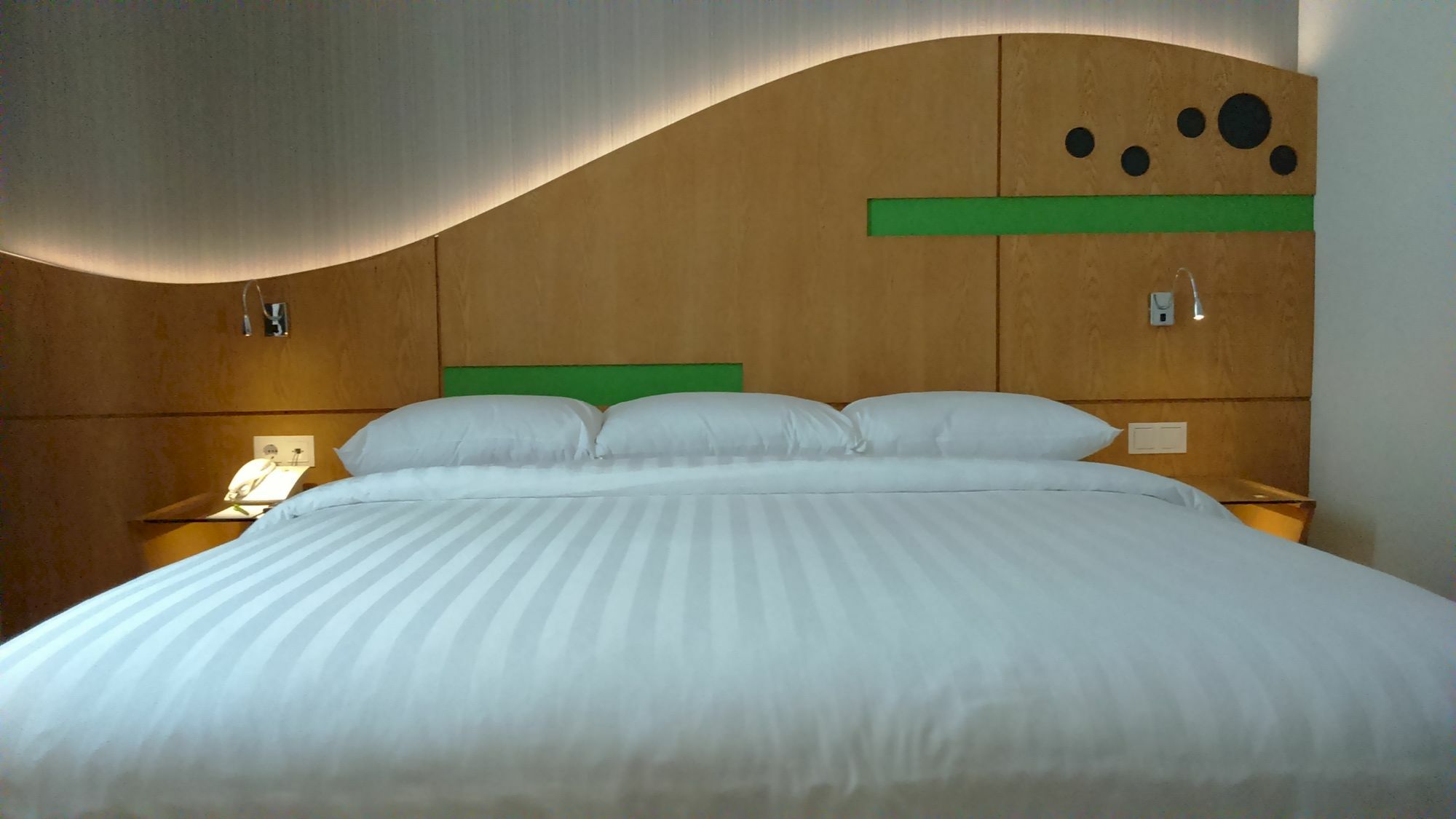 Illira Lite Praya Lombok Hotel Buitenkant foto